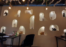 Tandoori Stop dining room